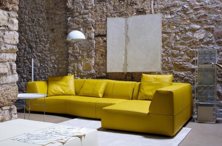 Versione in pelle gamma gialla.