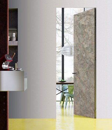 Versione in pietra naturale a spessore ridotto che crea un esperienza sensoriale. 