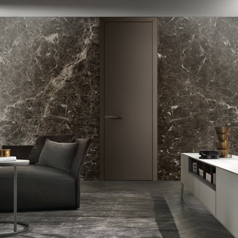 Versione in vetro laccato opaco grigio ombra.