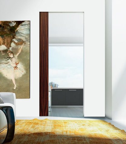 Versione in legno vero, di altissima qualità. 