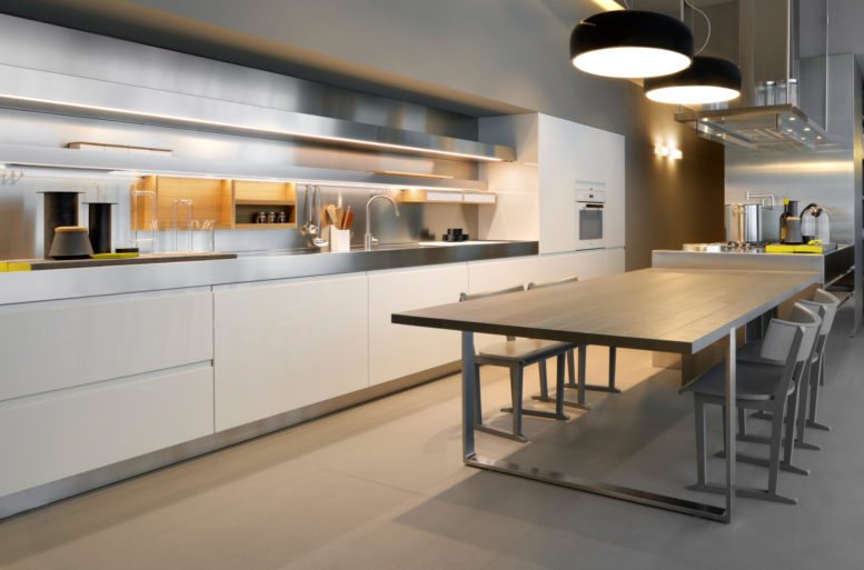 Illuminare il piano cucina è molto importante e oggi l'illuminazione a led ci da possibilità infinite