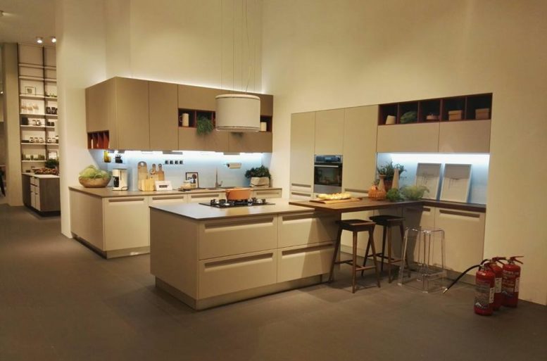 Veneta cucine al salone del mobile